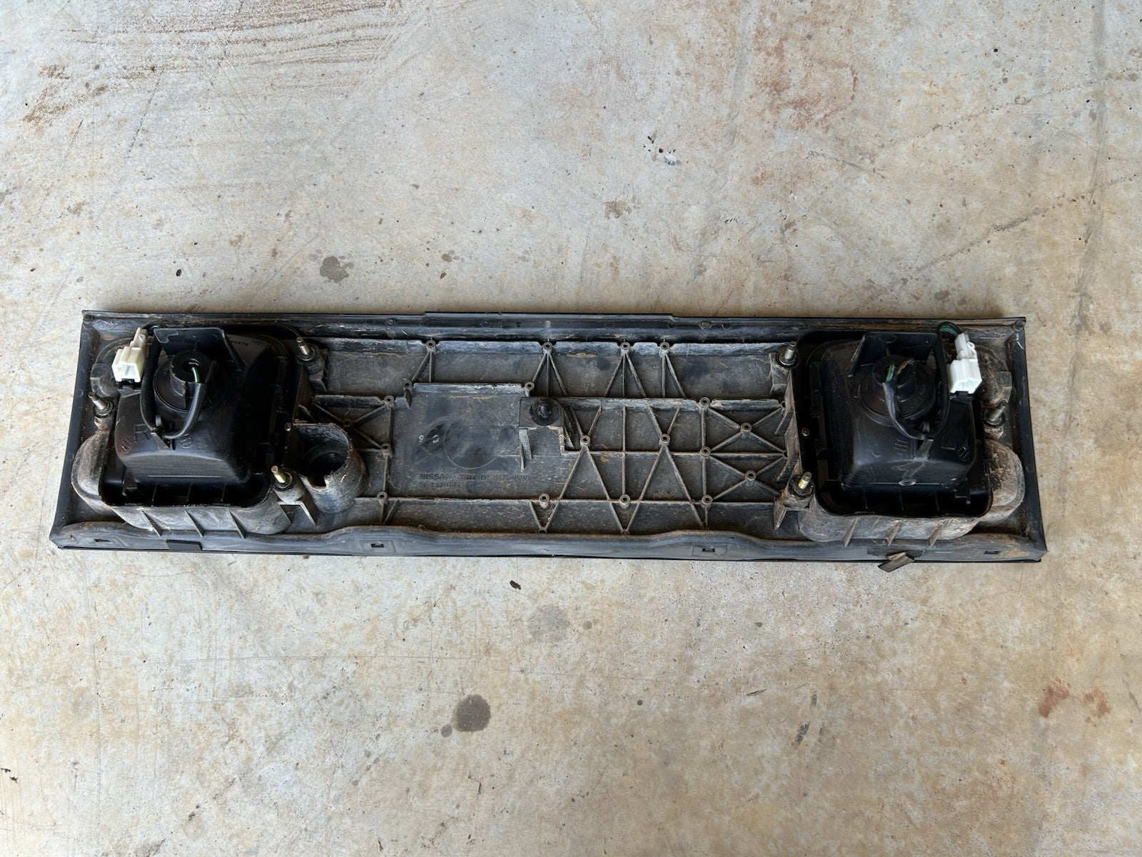90-96 Nissan 300zx Z32 OEM Rear Center Tail Reverse Light Panel