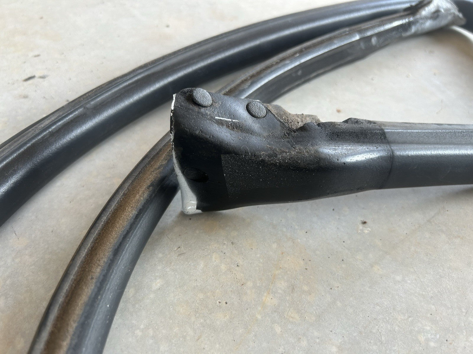 89-93 Nissan 240sx S13 RH & LH SIDE OEM Door Window Weather Strip Rubber Seal