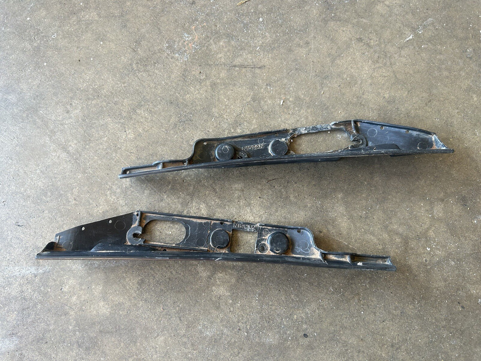 89-94 Nissan 240sx S13 Pop Up Headlight Trim Pair Rain Guards OEM left &right 