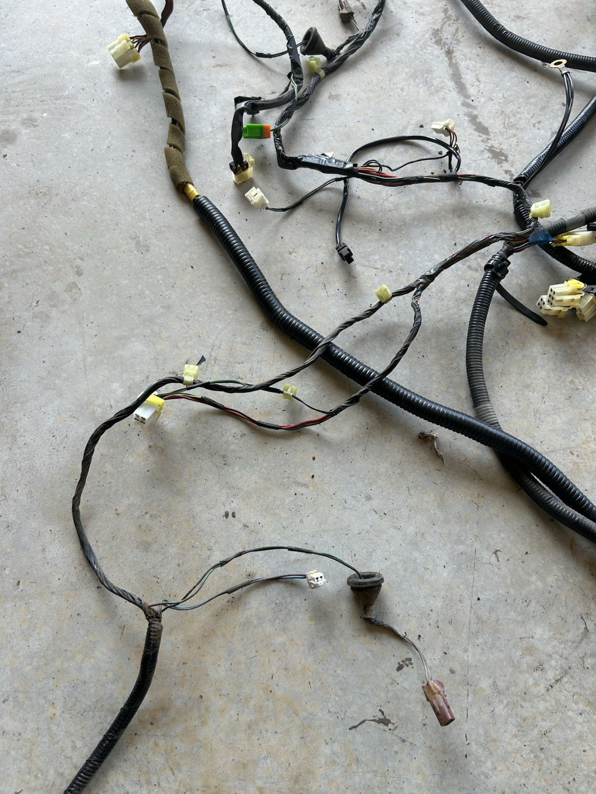 1990 NISSAN Z32 300ZX 2+0 COUPE A/T UNDER DASH WIRE WIRING HARNESS OEM