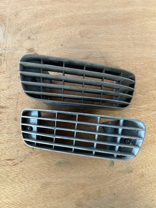 91-94 Nissan 240sx S13 OEM Sharknose Front Bumper Lower Grill Inserts PAIR L/R
