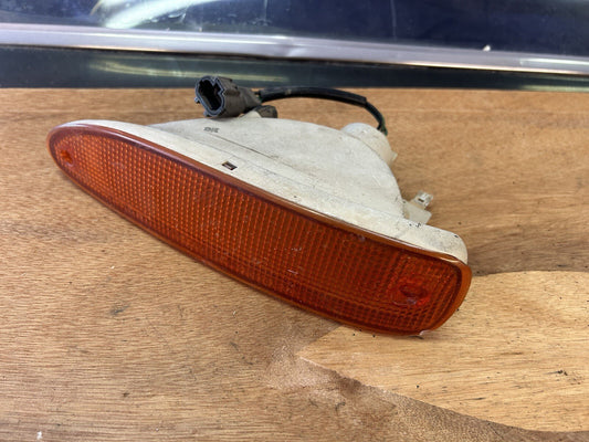 91-93 Nissan 240sx S13 RH & LH Side Front Bumper Blinker Housing OEM SET 