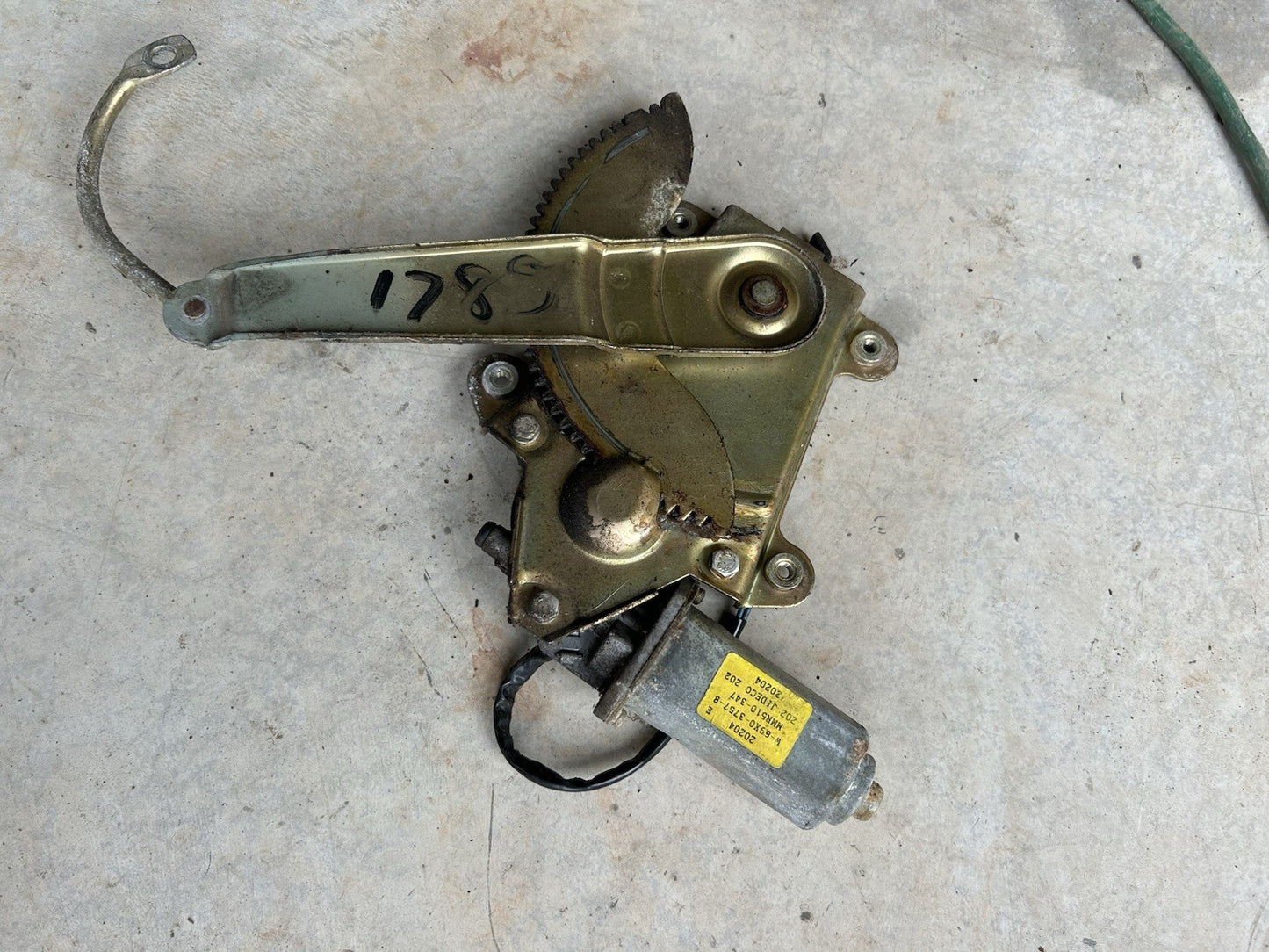92-94 Nissan 240sx Convertible RIGHT Rear Quarter Window Motor Drivers RH TESTED